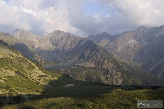 Temnosmrečinská a Hlinská dolina z Kobyliej dolinky